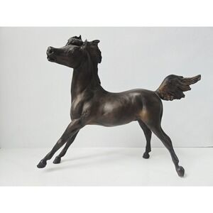 Breyer Model horse 9137/10000 mustang Smoky Durango
